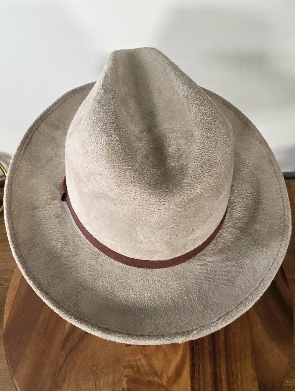 NWT Journey Wide Brim Fedora Hat Tan Cream felt Ribbon Accent Size M